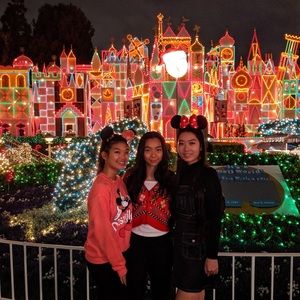 Meet your Posher, Eva